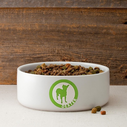 This dog bowl features a dog silhouette inside a circle outline with your dog's name. Choose from 40 breeds silhouettes and 9 colors. This customized dog bowl can serve food to your little puppy in an endearing manner. Featuring a ceramic construction an #food