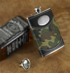 Any hunter will love this flask in their favorite camo! Here is a great gift to show the hunter on your gift list that you know they love their hobby. The Camouflage Flask is perfect for hunting and camping trips or for just showing their rustic side when #bar