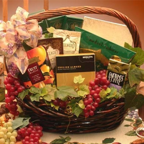 All the kosher taste treats they will love in this gift basket! Yes we have Kosher Goodies for You! This kosher gift basket is loaded with kosher delights for all your friends who adhere to those strict kosher dietary requirements. This Gift will Show You #gift