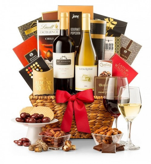 A chic choice featuring two top wines, Cabernet Sauvignon & Chardonnay, from the acclaimed Lodi wine region near San Francisco. Included are Aaron Bell Crackers, Auberge Camembert Cheese Spread & Brown & Haley Almond Roca with other savory snacks. #gift