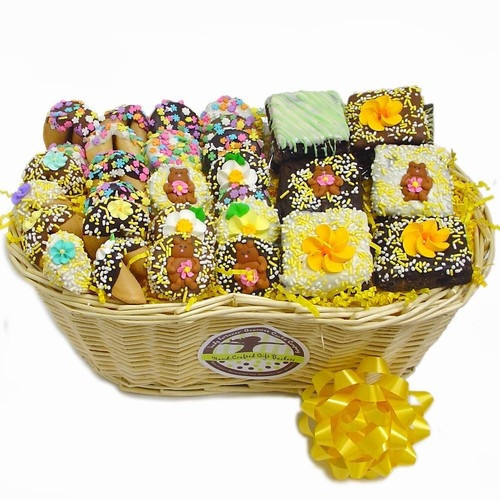 Spring Sweets Gourmet Bakery Gift Basket Features Dipped Oreos, Fortune Cookies, Brownies and More - This Lady Fortunes gift is filled with our most popular Belgian chocolate and caramel hand dipped treats including brownies, dipped Oreos and fortune cook #gift