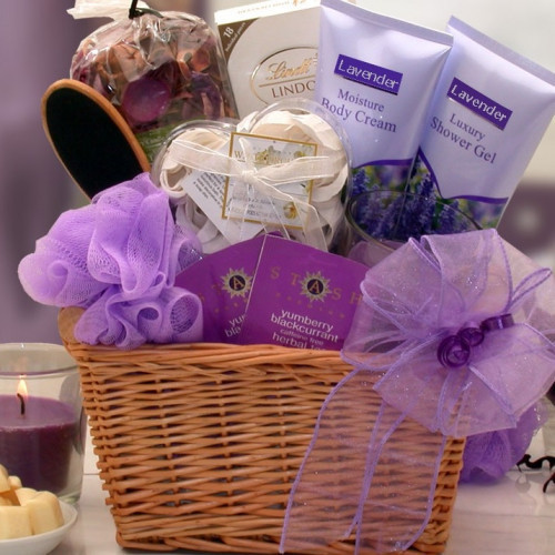 Enjoy the scent of lavender and satisfy your sweet tooth. Flowering French lavender will surround her with it's soothing and relaxing properties while the decadent Lindt white chocolate bar will nourish her sweet tooth. We've included moisture rich body c #gift