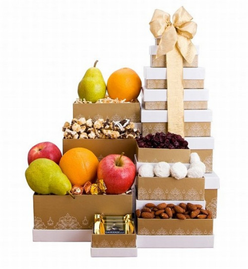 A perfect gift for business associates! Our Classic Fruit Tower makes a perfectly simple, yet elegant, gift for business associates or anyone on your gift list this season! Seven keepsakes boxes are adorned in gold and hold an abundance of orchard fresh #gift