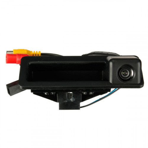 Reverse Handle CCD HD Camera for BMW E82 E88 E84 E90 E91 E92 E93 E60 E61 E70 E71 Feature: -High-definition and wide viewing angles -Support color CMOS/CCD image -Support NTSC TV system -With good waterproof function Specification: Chip: CCD HD chip Image #bmw