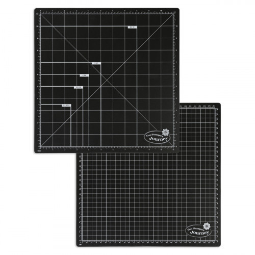 Self healing mat acts as a great general work surface, or when paired with the Craft Knife. Measures 12"x12", 2 sided; side one features centimeter measurements, the other features inches + the most common card sizes. Contains 1 mat. #cut