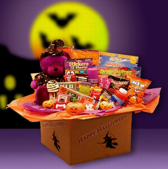 Halloween teddy bear, activity toys, and sweets makes this the perfect gift for any spook. #toys