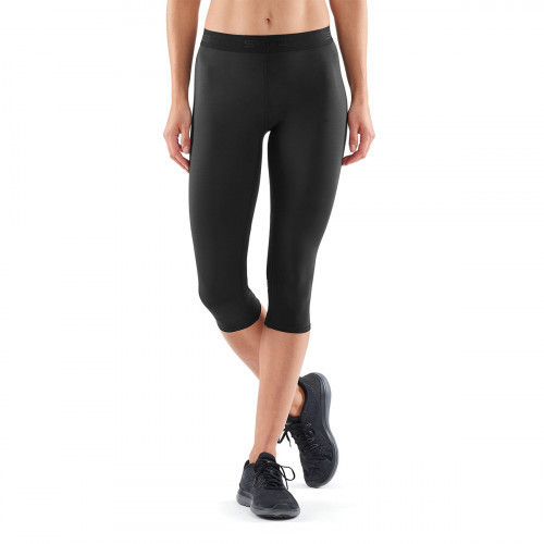 If there's one pair of tights you need in your workout wardrobe this season it's the DNAmic long tights. Combining the best in style with the best in our compression tech, the SKINS DNAmic long tights will keep you comfy and supported through the highest #capri